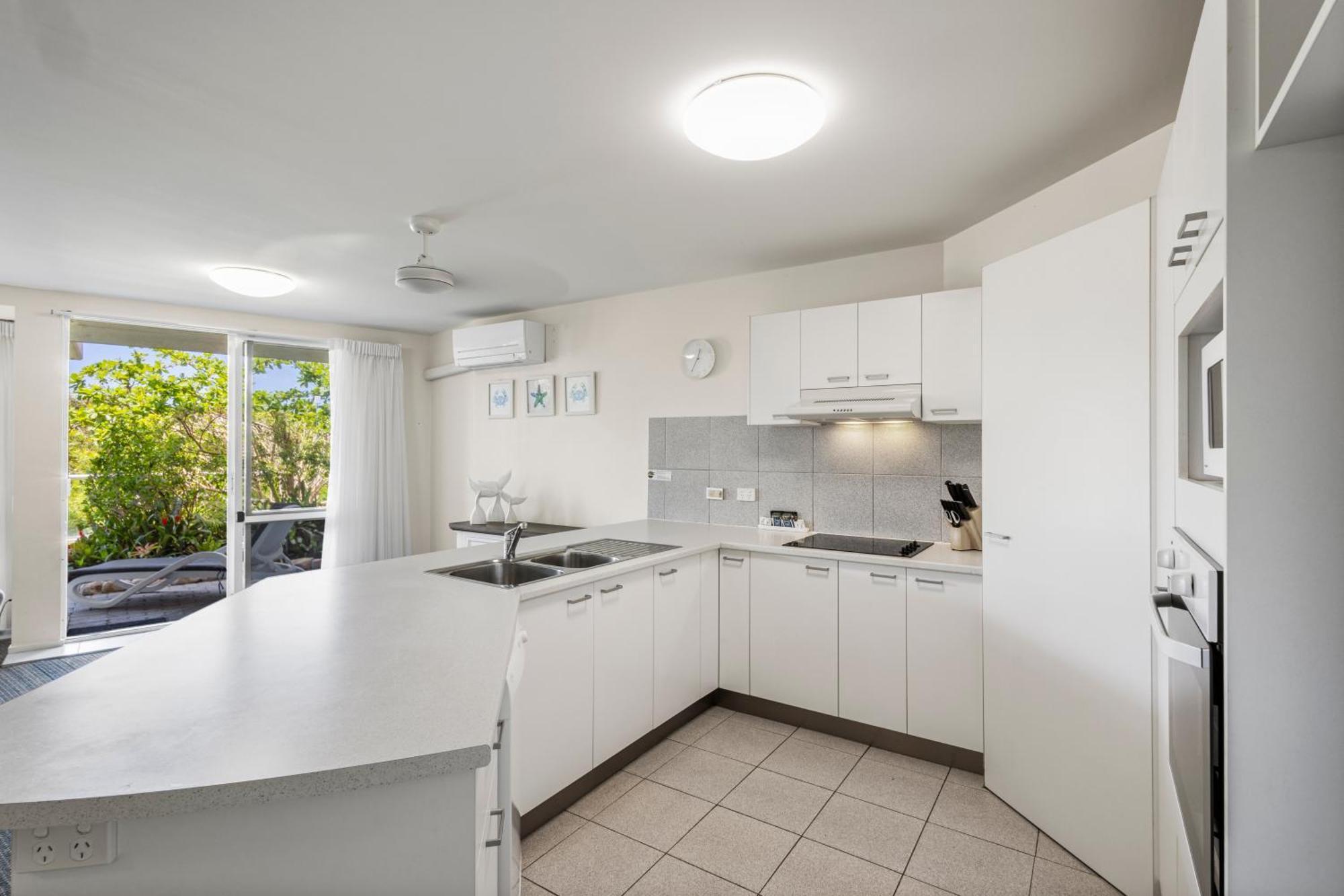 Aparthotel Sunshine Vista Sunshine Beach Exterior foto